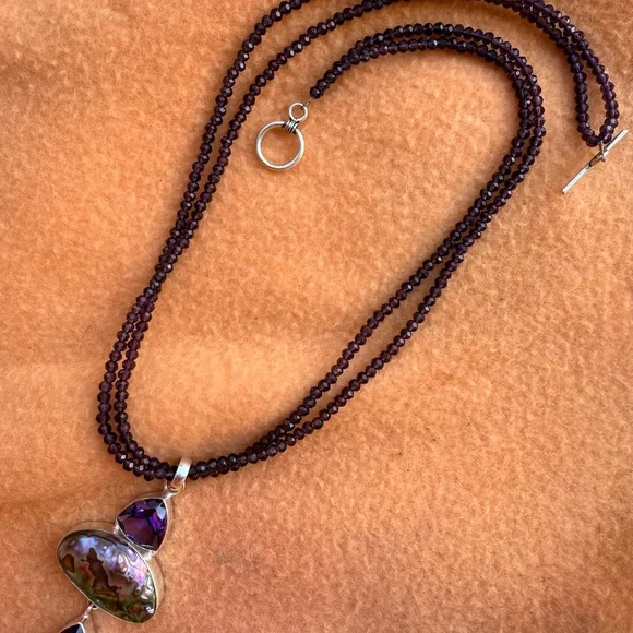 Necklace - Picture 3 of 3